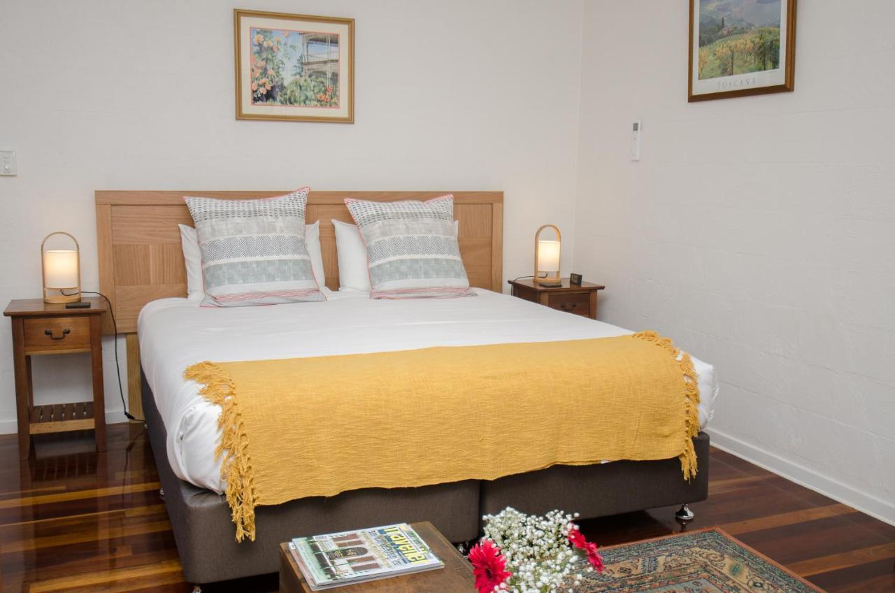 คิดด์ สตรีท คอทเทจเจส Hotel ภูเขาแทมโบรีน ภายนอก รูปภาพ